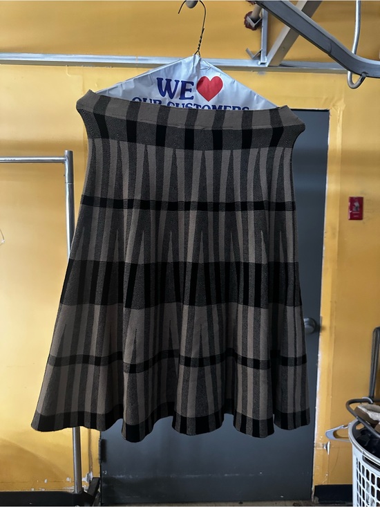 Milano Dresses & Skirts - Milano Black and Gray Plaid A-Line Skirt